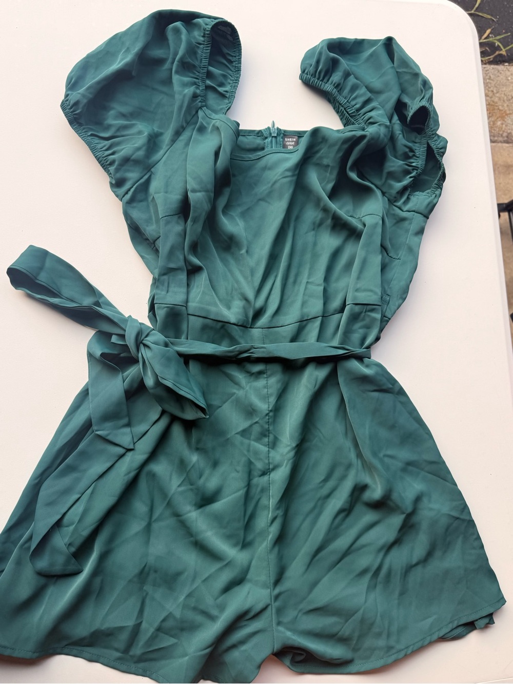 Green Short Puff Sleeve Tie-Waist Romper